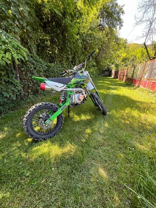 Vând Cross 125 cc Marca MMX