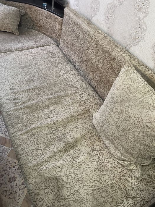 Продам диван в хорошем состояний