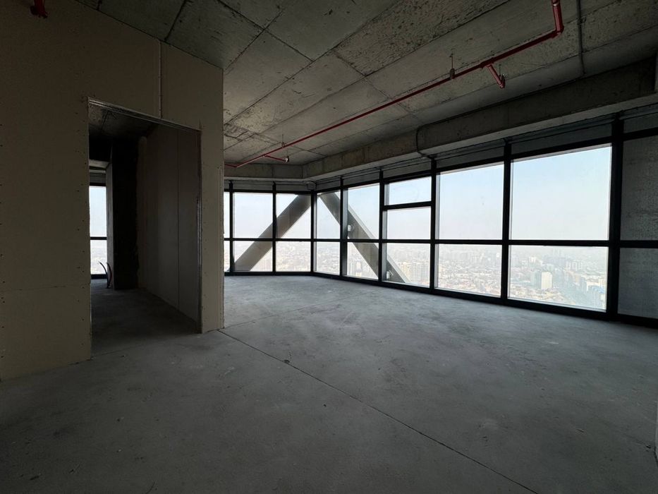 В продаже ЖК Piramit Tower 2/33/45 коробка шикарный вид