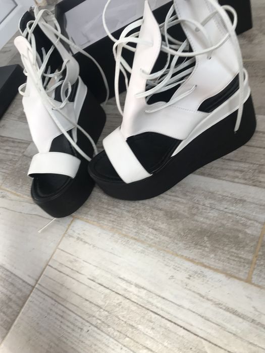 Piele .Sandale piele