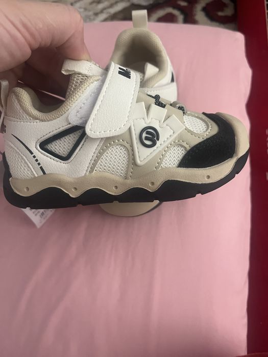 Кросовка 23размер