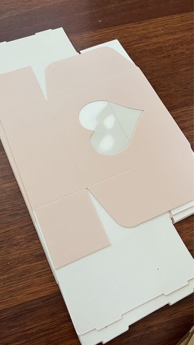 Подарочные коробки и куполы