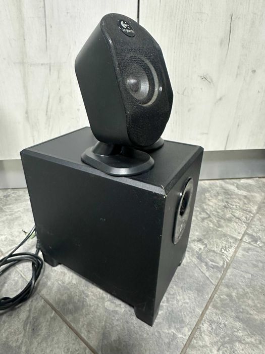 Тонколони , буфер  Logitech X-210 2.1 за компютър  2.1 за компютър