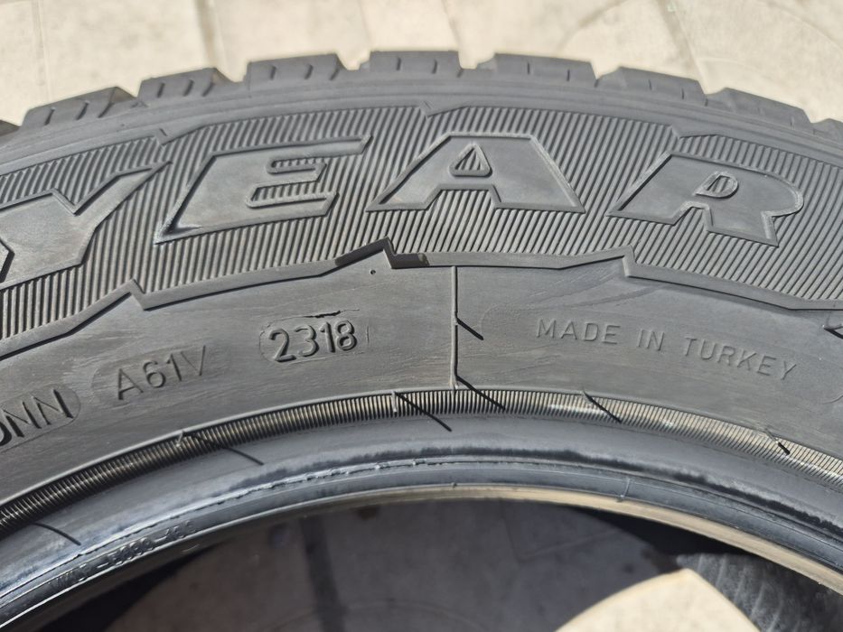 1бр. Лятна бусова гума 215/65/16C Goodyear