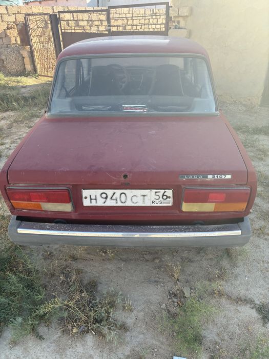 Ваз лада 2107.
