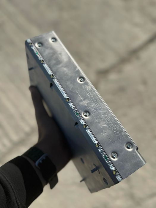 Усилвател HARMAN KARDON за mercedes w221