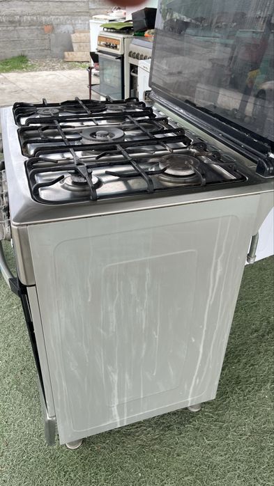 Газ плита + вытяжка