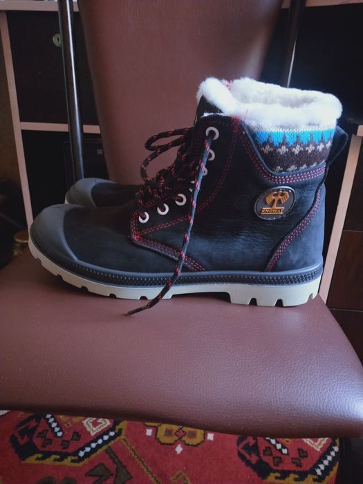 Зимние ботинки на меху