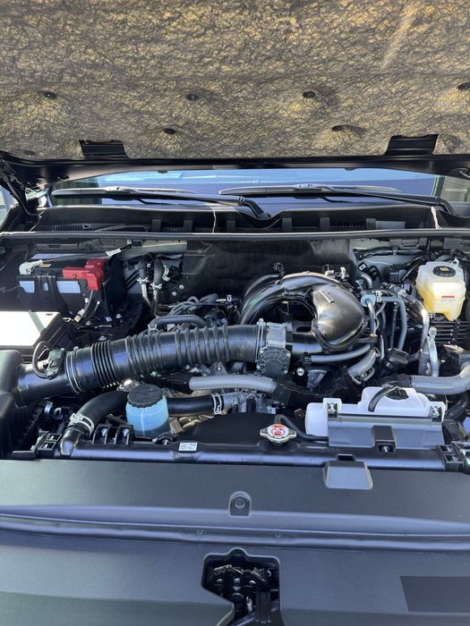 Toyota Land Cruiser 300 talik 2025 yil