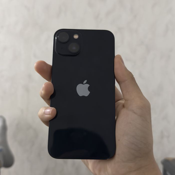 Продаю Айфон 13 256гб