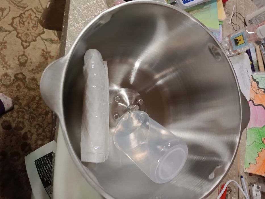 Продам тестомес MixPro белый,  новый