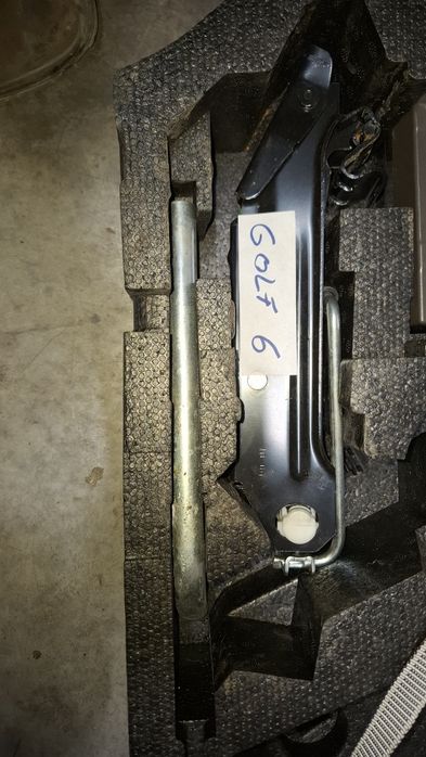 Vand cheie de roti,compressor aer,cric,spuma  Golf 6