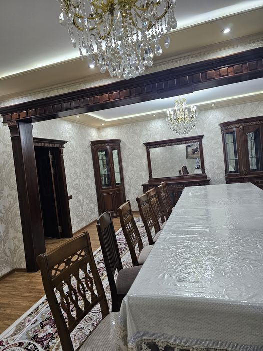 Продается 5м стол, из натурального дерева