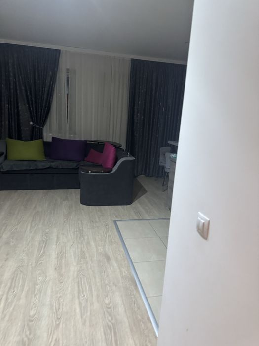 Inchiriez apartament in compexul Ring Grand