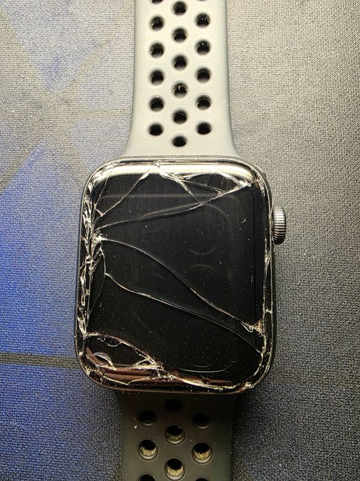 Apple Watch SE 44