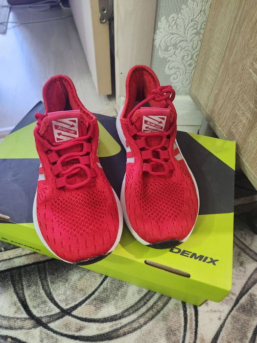 Кроссовки унисекс для мальков и девочек