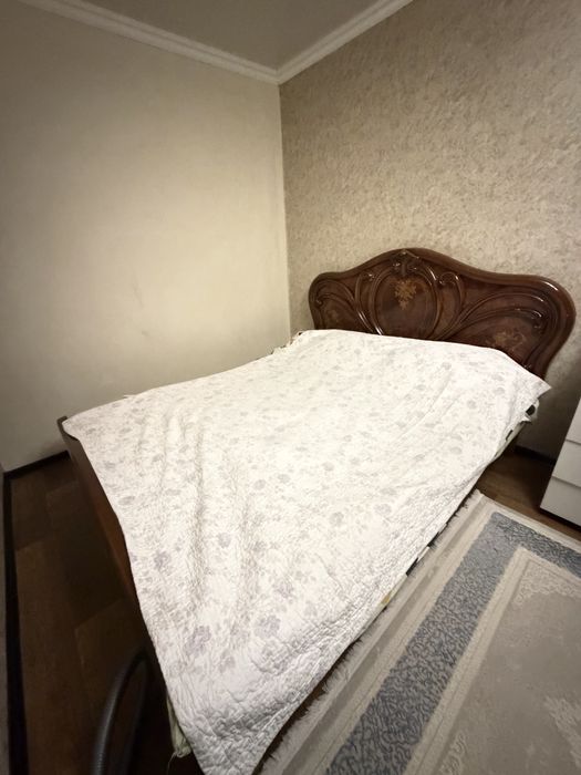 Шкаф + кровать с матрасом 2*180