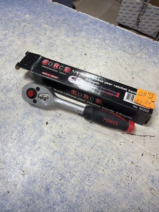 Тресчотка 1/4 143 марка Force made in Taiwan