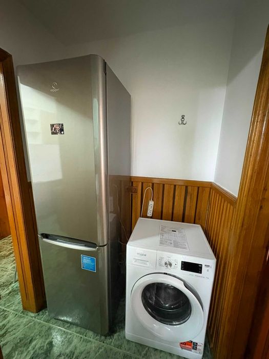 Închiriere apartament cu 2 camere