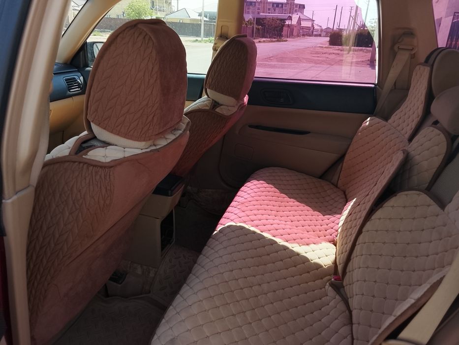 Subaru Forester с Каз номерами