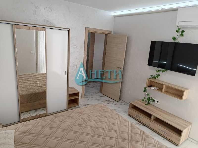 Дава се под наем Двустаен апартамент в София, Студентски град - 71 кв.м за 1196.97 € - Снимка #8