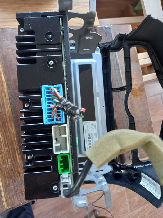 Honda jazz.  Vând motor 1.4 benzina  2006. dezmembrez.