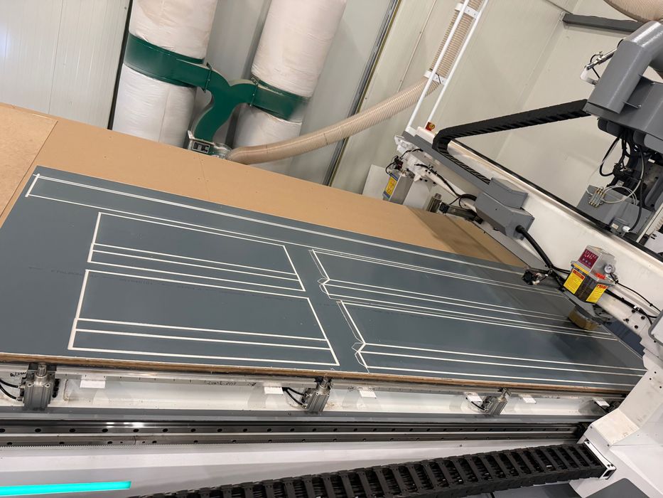CNC рутерно рязане и фрезоване