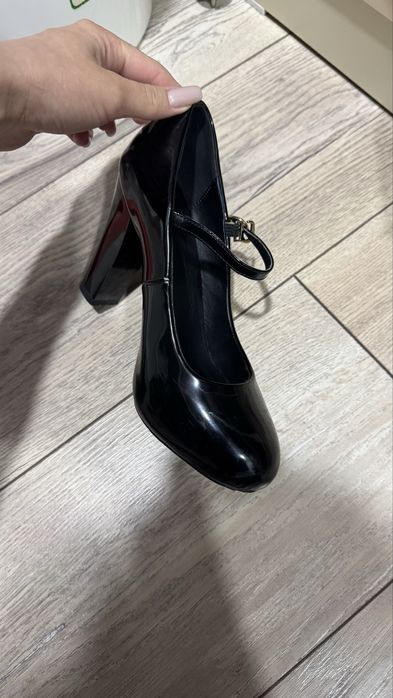 Туфли женские