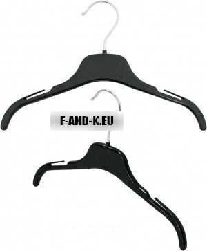 Закачалки за детски дрехи - Различни модели/Оборудване за магазин