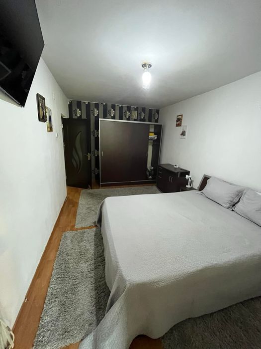 Apartament 3 camere,parter