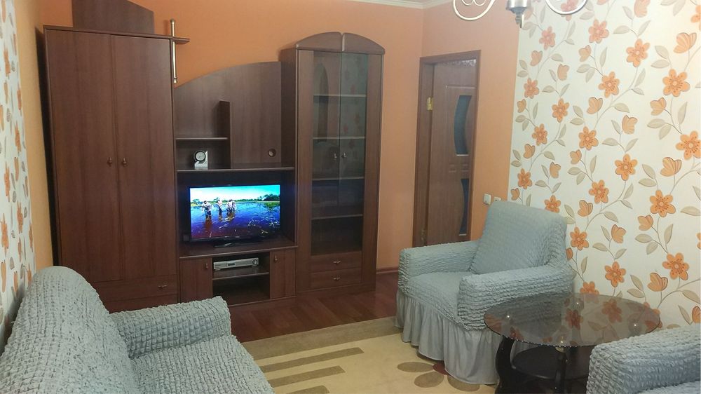 Горка, шкаф, тумбочка, комод