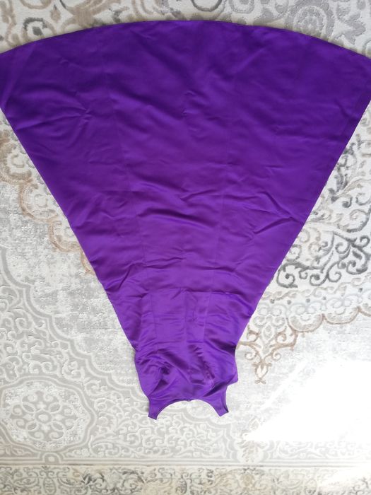 Платье с накидкой