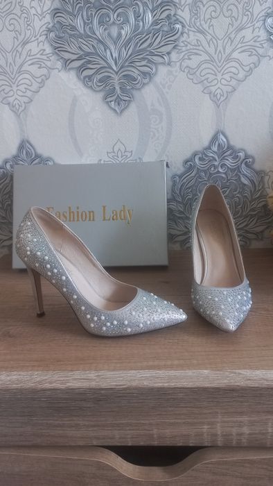 Туфли, босоножки