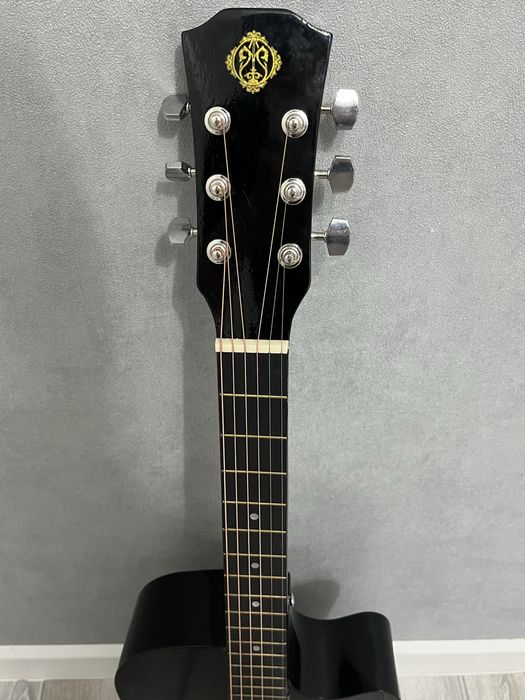 акустическая гитара