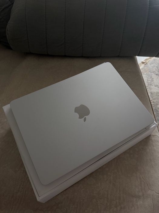 Продам Macbook air