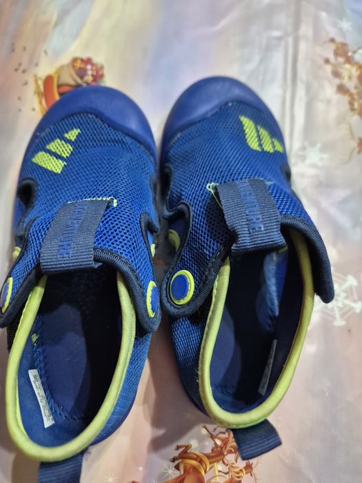 Сандали на Adidas 29 размер