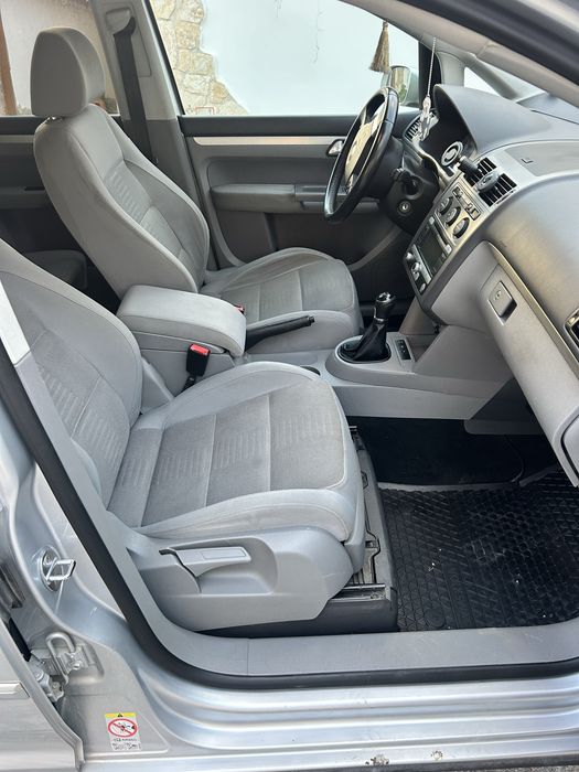 VW Touran Фолксваген Туран 2008 фабр. метан