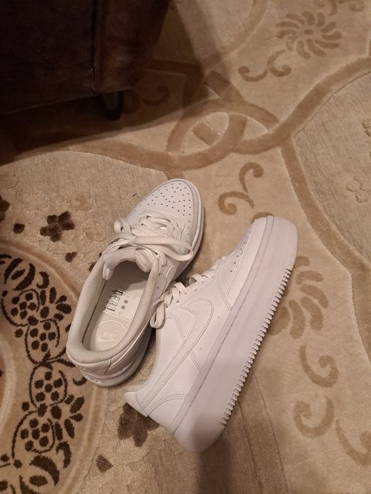 Дамски високи кецове Nike