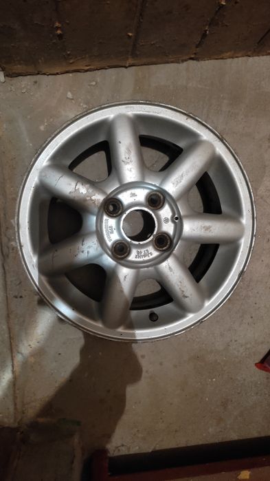 Автомобилна алуминиева джанта