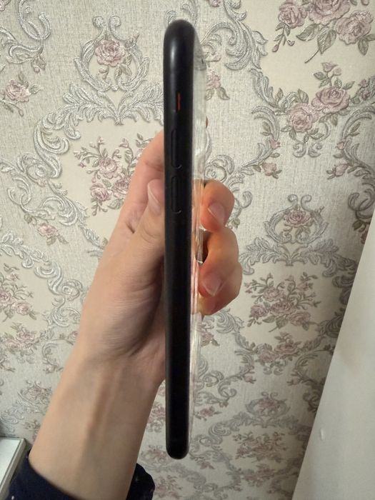 IPhone XR черный 64гб