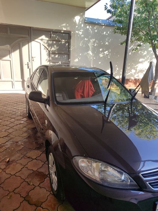 Машина Gentra Chevrolet