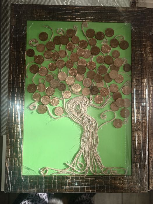 Пано с монети за спомен