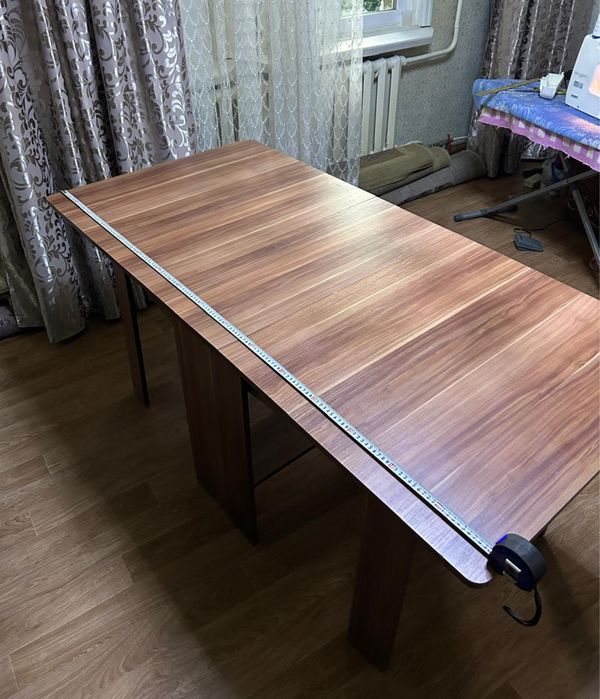 Продам новые столы