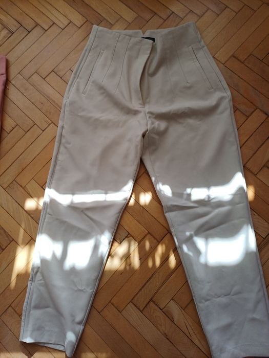 Панталони  L размери рокля ZARA М размер