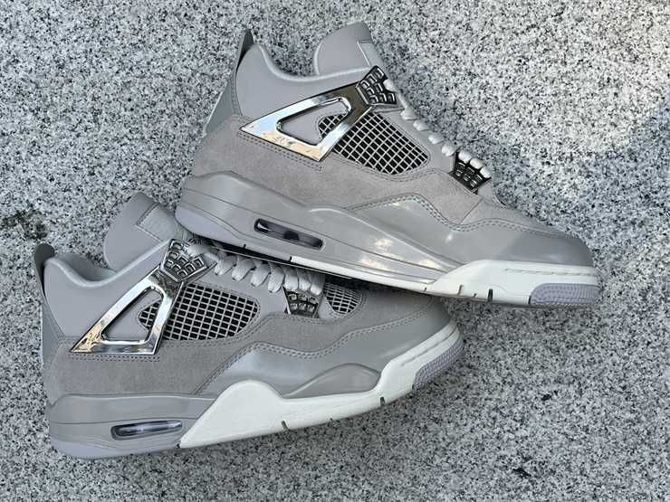 Jordan 4 Frozen Moments