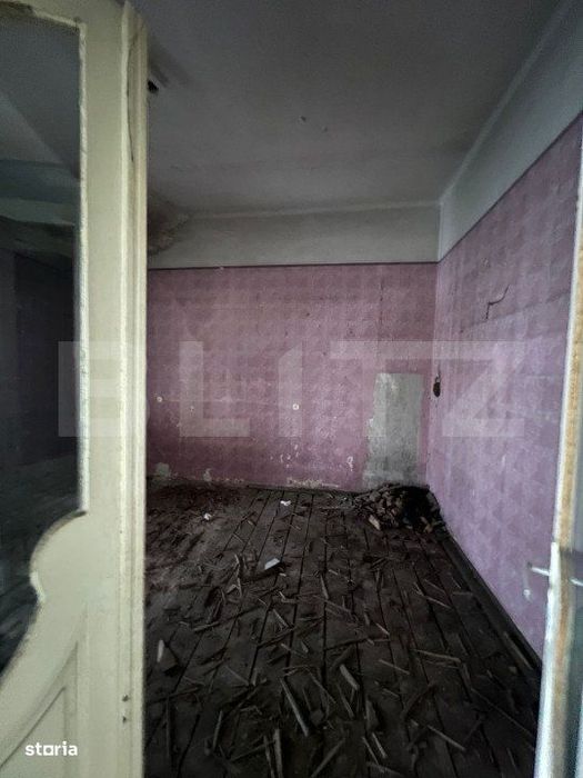 Cladire impunatoare ultracentral, 1067 mp utili, teren 611mp, zona ult
