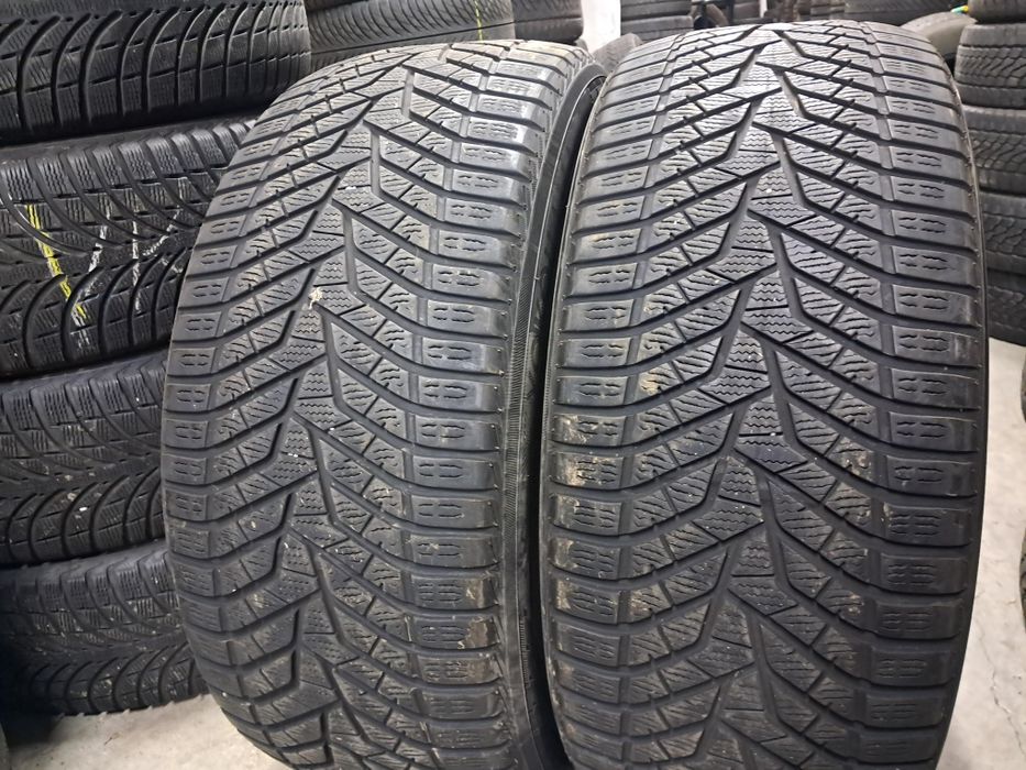 Anvelope second iarna 215 60 R17 Yokohama