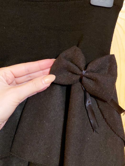 Черна Пола с панделка