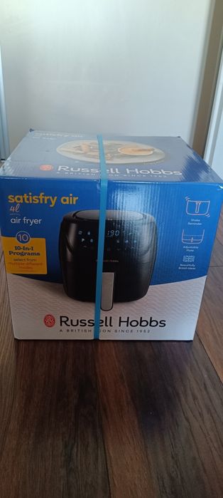 Friteuza cu aer cald Russell Hobbs