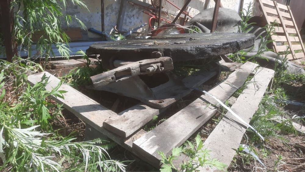 Седло грузовую машину